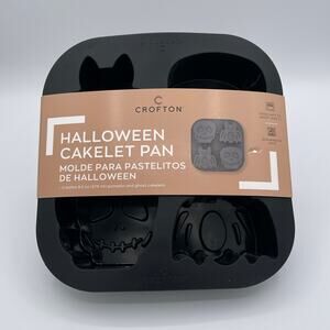 MOLD Halloween Crofton Cake Cakelet Pan Silicone Skulls and Bats New